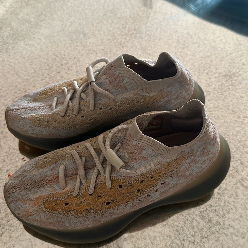 Yeezy boost 380 Adults